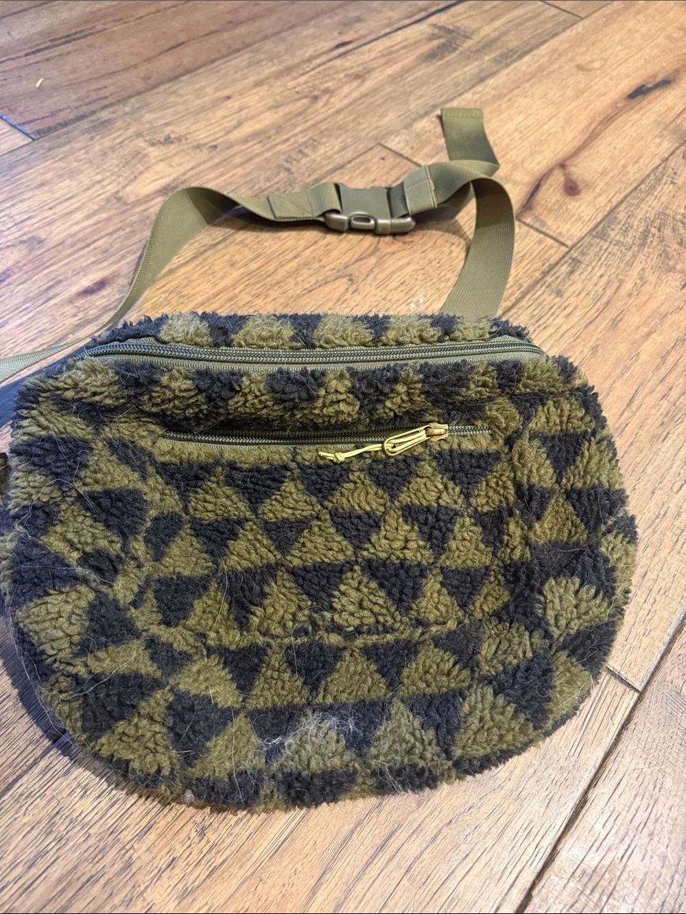 THE GREAT. Olive & Black Triangle Sherpa Crossbody Bag